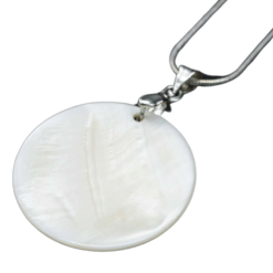 Shell round necklace